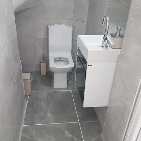 מלון Bahceli Cift Katli Sahile 300 Metre קוסדסי